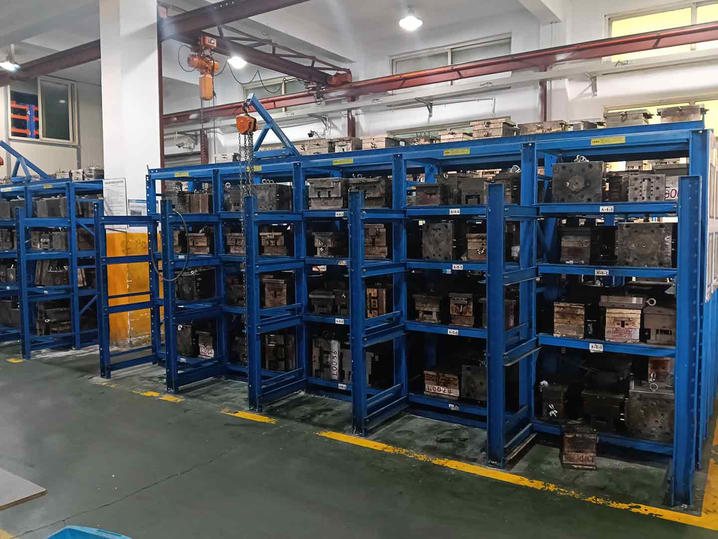 Mold shop of a heavy-duty industrial hinge manufacturers